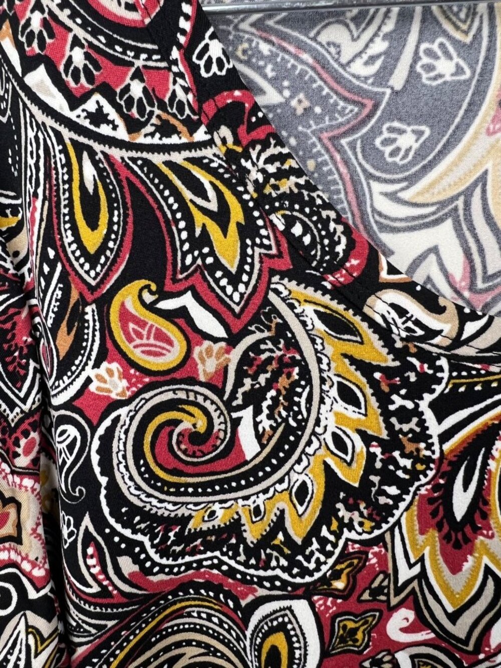 Carol Rose Floral Paisley Dress - Picture 2 of 9